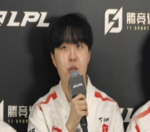 开朗天的压制力！Kanavi：Tian的野区规划很好压力有点大