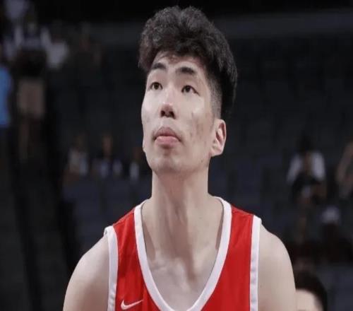 余嘉豪欧洲首秀后直播：西甲西乙差距不大，但强度拉满！