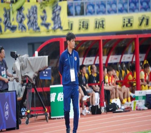 海牛输掉保级战！媒体人：锁定降级名额，李霄鹏带国足纯属玩笑