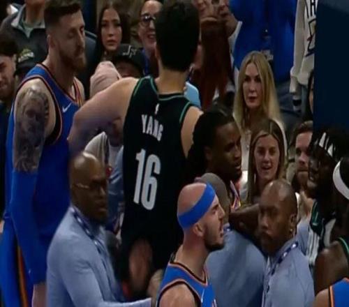 17+8+4+3！杨瀚森超周琦！一战3项新高！3分，打架，全都干了！