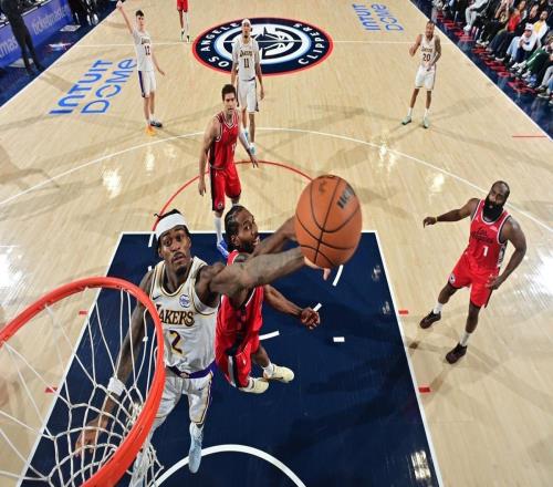 中国足球的战术革命：从跪着死到站着赢