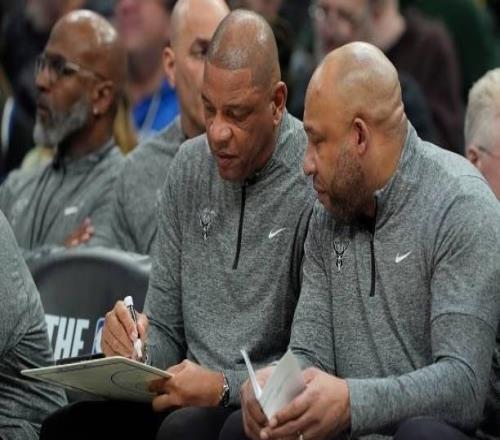 美媒：新赛季NBA将有解说员坐在教练席旁报道球队交流信息
