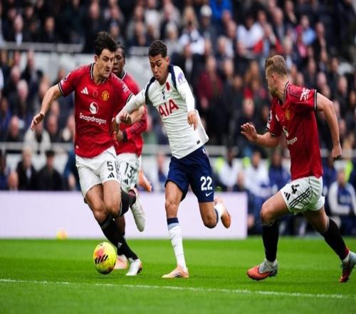 曼联压哨绝平！629天首次5场不败，8战热刺不胜，延续2魔咒