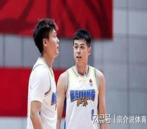 5位老将4名国家队主力首发，CBA潜力赛世界第一，球迷忍不住