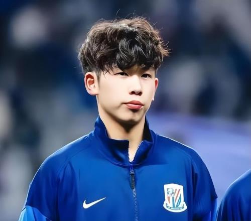 上港指挥官位置迎来强援，第二阶段冬训将现身，曾在西亚表现不俗