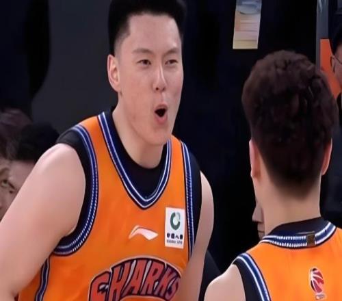 二李发威，李弘权&李添荣高效合砍45分，两人共飙进13记三分