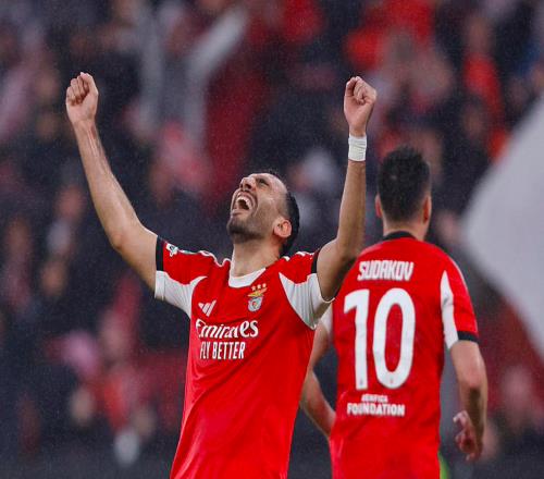 神奇欧冠夜：本菲卡42皇马压哨晋级利物浦60曼城20压线直通