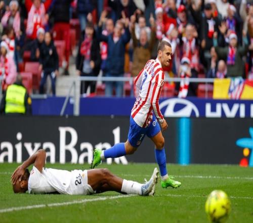 格列兹曼压哨破门！3场连入4球，破386天客场球荒，西蒙尼狂喜