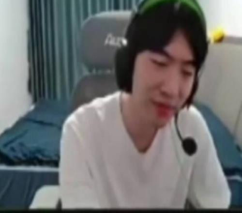 Cryin：万一小虎冒泡赛大发神威把WBG送进世界赛前四谁会掉队