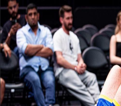 今夏撞伤“阿拉基”报销神助攻中国男篮：曝许钟豪加盟澳门黑熊队