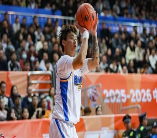 七连胜首钢园主场见！