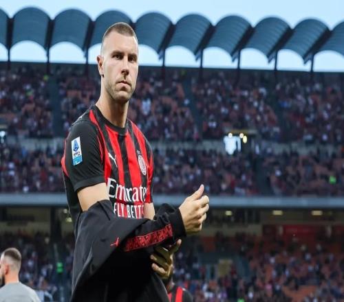 跟队记者：发烧后身体状态不佳，帕夫洛维奇出战卡利亚里存疑