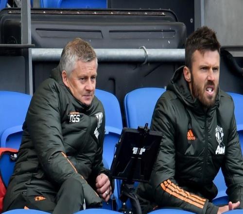 太阳报：卡里克不像阿莫林会惹麻烦，他曾称格雷泽是好老板