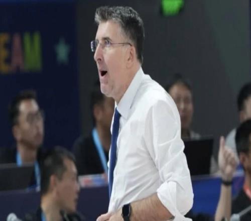 媒体人：前北控主帅别德夫格兰即将接任新疆队主教练