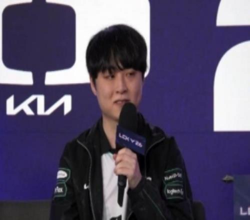 ShowMaker：之前打GEN都输了这次赢了我说一次“真的杀掉你啦”