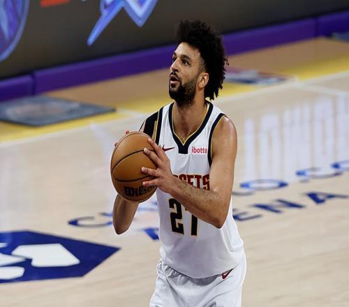 没想到状态竟然能差成这样，掘金后场核心怎么会突然间掉了链子