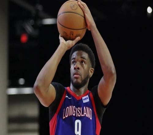 攻防两端都完爆了快船二队，篮网锋线新星在发展联盟真是予取予求