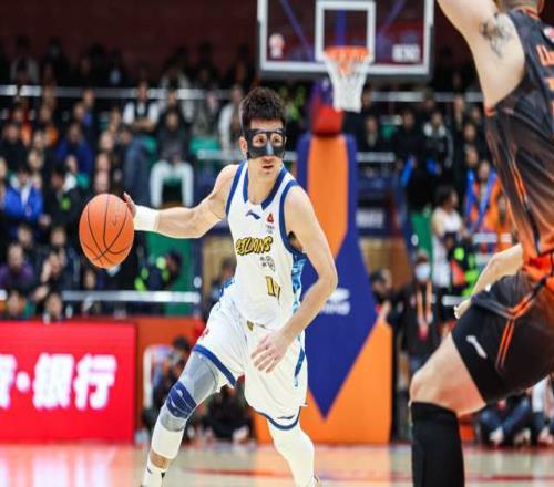 浙江广厦遭遇严重打击！王牌后卫遭遇重伤，王博冲冠难度提升