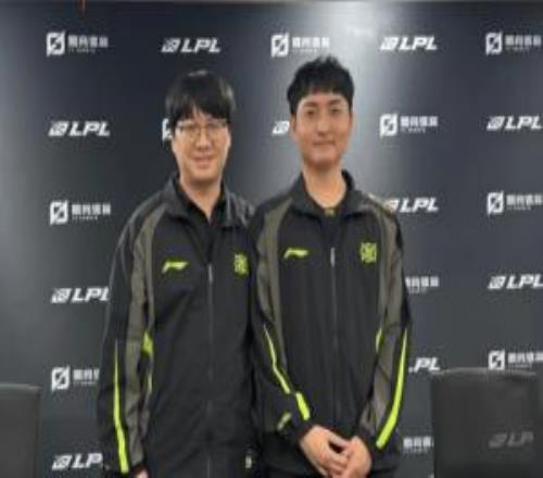 HOYA：Bin不愧是打得很好的上单选手，自己打得也没有很自信