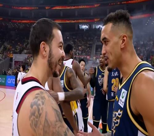 随着广厦22分输上海，广东遭浙江绝杀，CBA最新积分榜：榜首易主