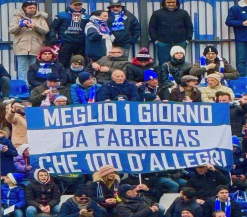 科莫球迷横幅：当1天法布雷加斯胜过当100天阿莱格里