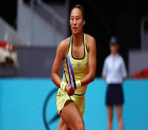 当世界第一为了证明受伤，郑钦文被逼成神，我们被逼着走向战场