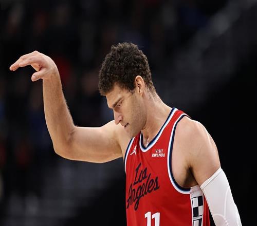 替补中锋的效果反而好于先发中锋，快船内线的情况令人有些担心