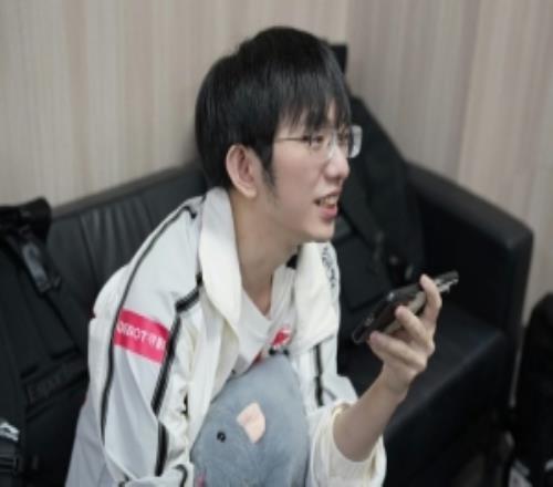 AL分享对阵JDG赛前返图：不遗余力！