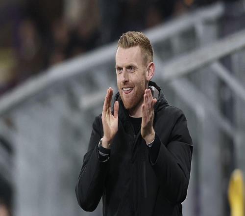 官方：沃特福德任命爱德华斯蒂尔为俱乐部新任主教练