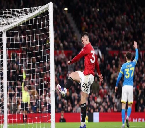 TA：领先也难以掌控比赛，曼联再次暴露破解密集防守的短板