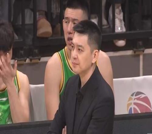 辽宁惨负上海后，看看媒体老师怎么说，赵探长说感动，麦穗丰另类