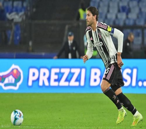 德比大战在即，尤文图斯内忧外患，新帅即将接手，球员将重新洗牌