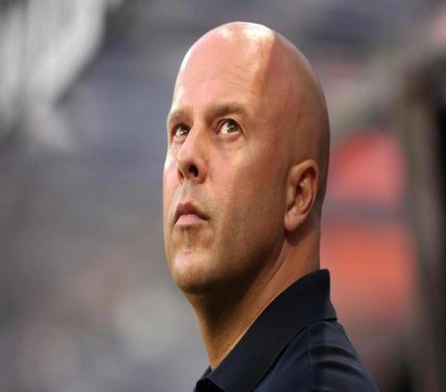 6500万即可买萨拉赫接班人罗马诺证实，斯洛特思考颠覆老框架