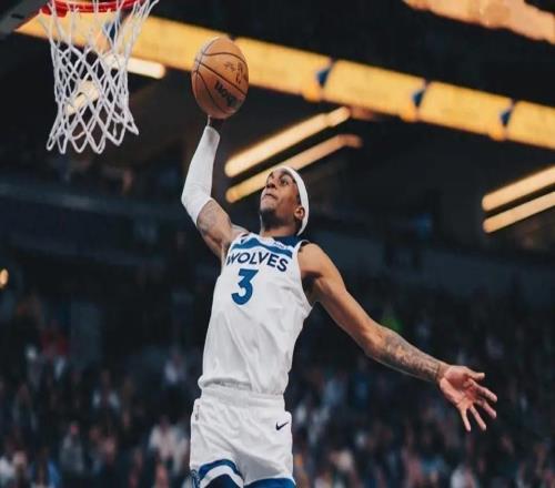 现役五大低薪高能天花板！威少底薪封神排第3，榜首1393万冲MVP