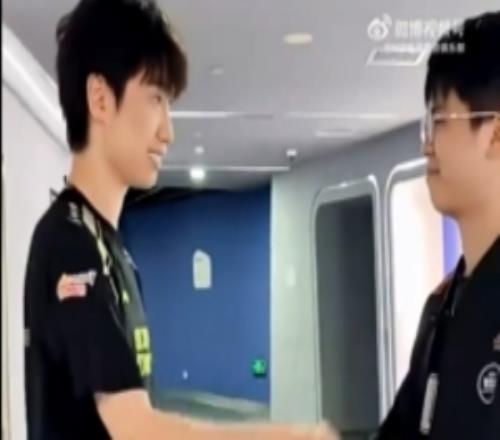 NIP&EDG整活：涅槃组的疯了，大喊着我是“大小王”就冲出来了