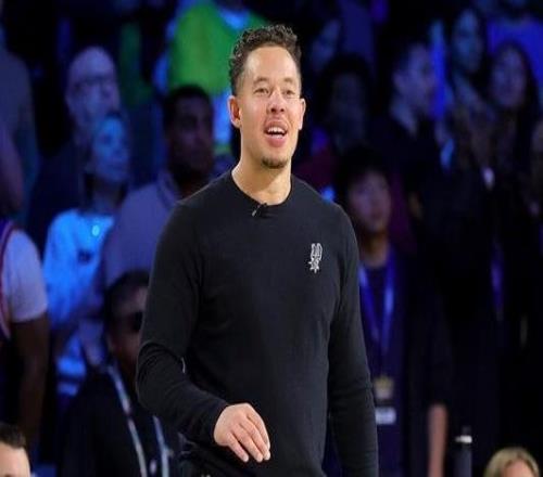 NBA杯决赛文班是否首发米奇：我们会考虑什么对球队最有利