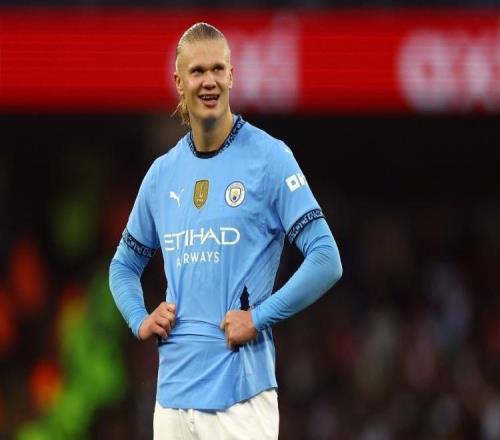 太疯狂！哈兰德追平梅西神迹，曼城横扫水晶宫，英超争冠格局生变