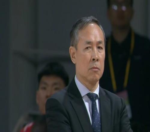 北京爆冷不敌深圳引热议！新赛季首遭连败被轰118分防守最差一战