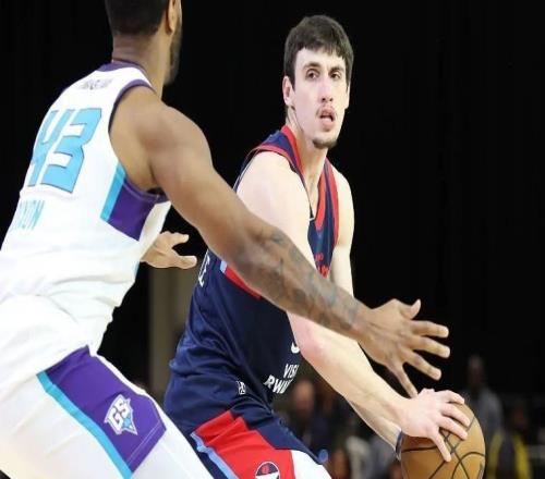 快船二队内线新秀完成大爆发，但他还是难阻球队遭遇这场失利