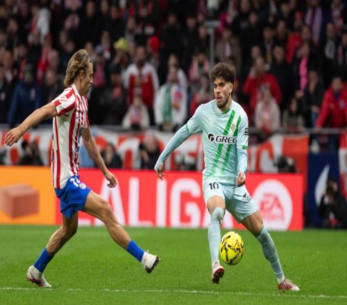 贝蒂斯刚刚在国王杯五球惨败马竞，三天后在联赛客场成功复仇