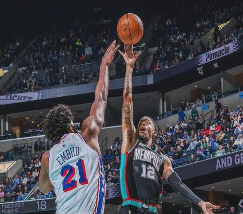 18投7中！力压三球和特雷杨！本赛季最失意的球员