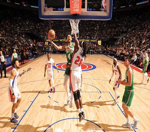 神一场鬼N场！凯尔特人留下这位后场大将真是一个双输的决定