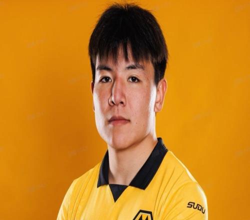 恒大足校三人谈徐彬：是年轻球员的榜样，要向他学习