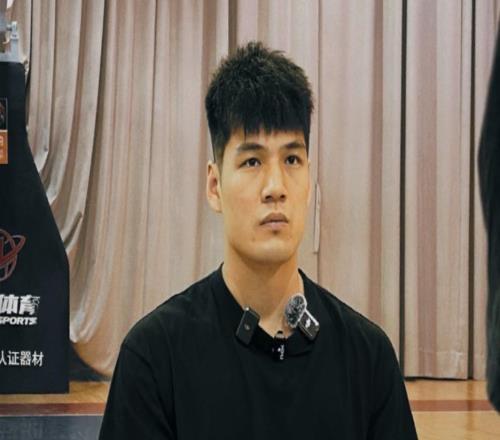 陈国豪：新赛季要降低期待，会尽全力帮助家乡球队取得好成绩
