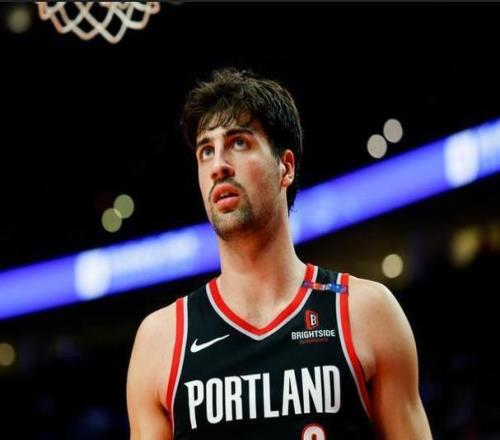 杨瀚森队友创NBA历史！阿夫迪亚前20场数据联盟独一份