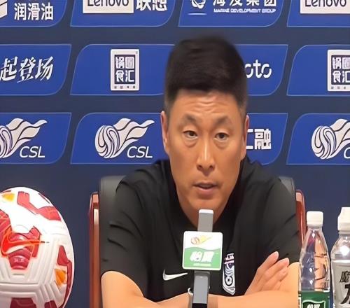 大连英博刚开始冬训就迎来多位久违强援，未来将带队踢联赛