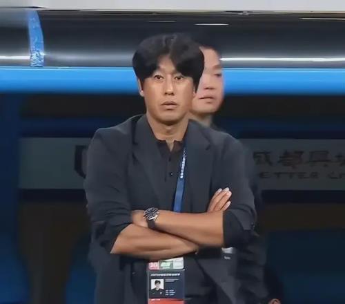 一场14溃败，卫冕冠军欲哭无泪，揪出2大水货，最惨烈争冠诞生