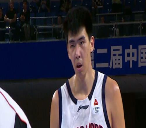 13板！在场赢26分，徐昕展现CBA顶级中锋的水平