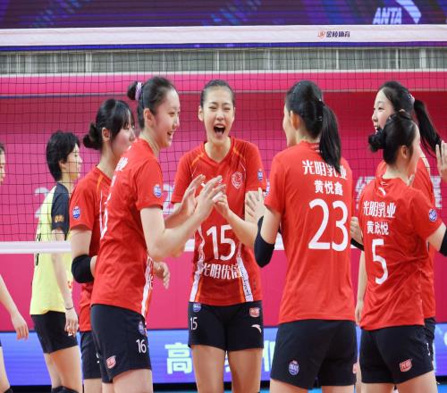 新袁心玥出炉！女排18岁1米96新星闪耀砍14分：母亲是跨栏冠军