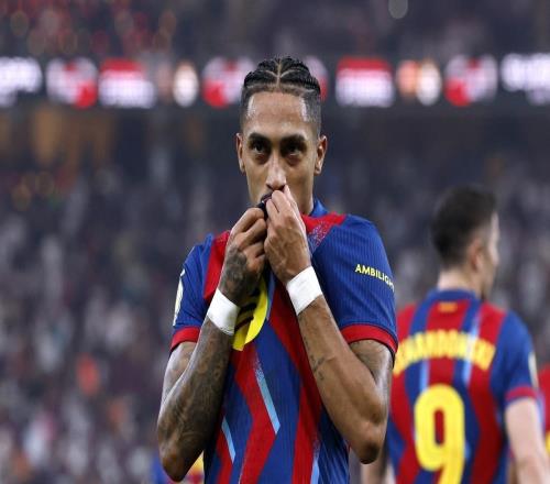 3：2！姆巴佩替补拉菲尼亚双响巴萨4年3次击败皇马夺冠